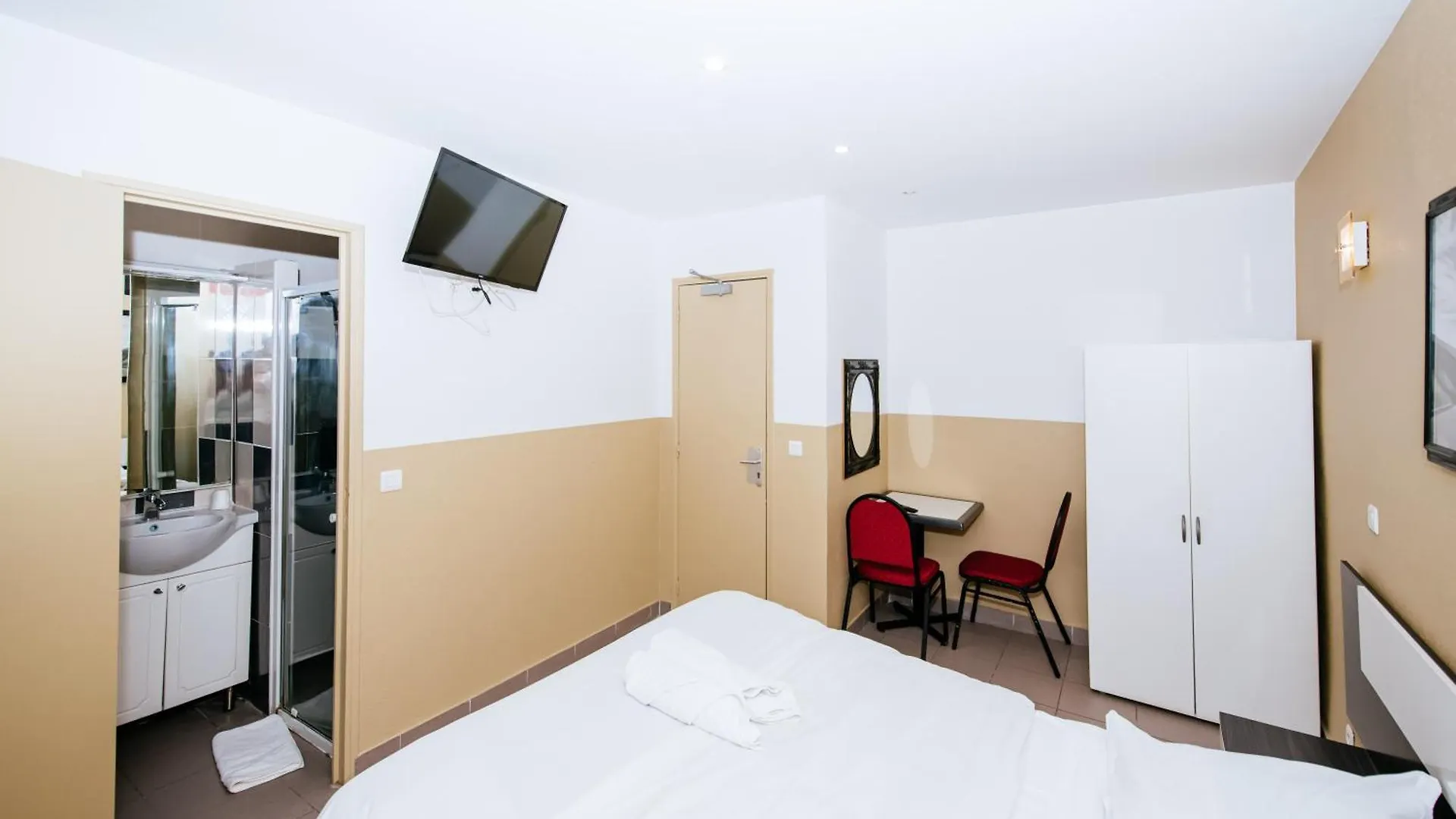 De La Poste 3* Paris